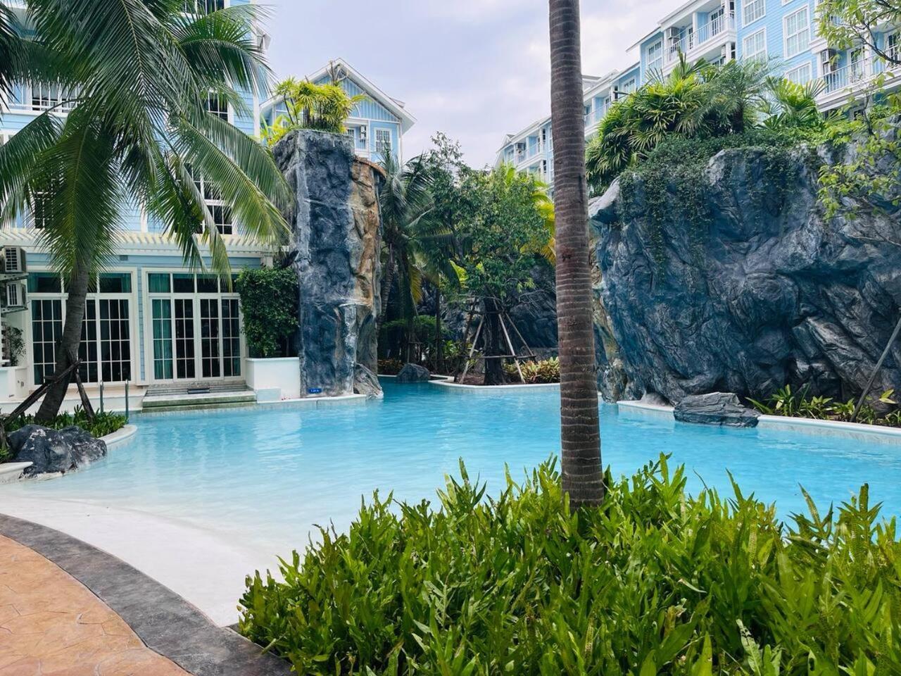 Grand Florida芭提雅带免费游泳池温泉和健身房和办公区水上花园公寓e208 Praia de Jomtien Exterior foto